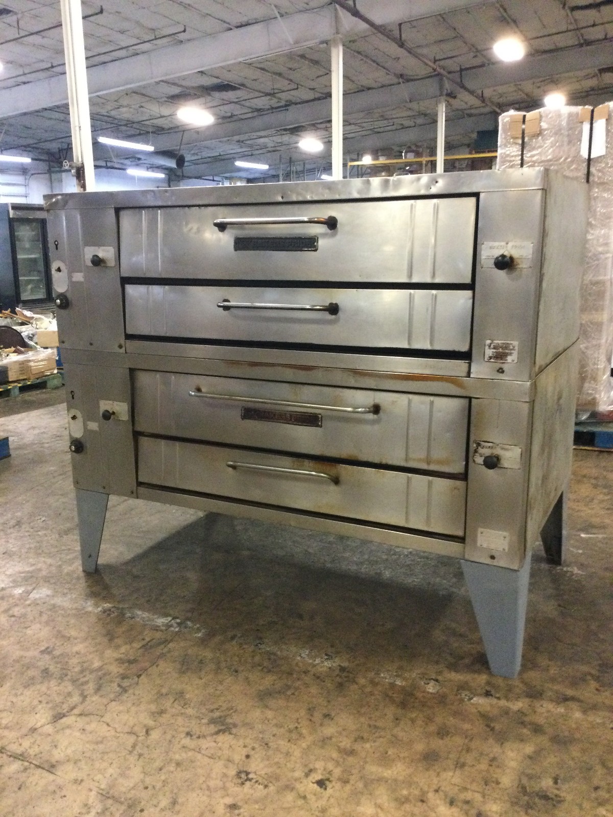 Bakers Pride Y600 Gas Double Deck Pizza Oven With Stones