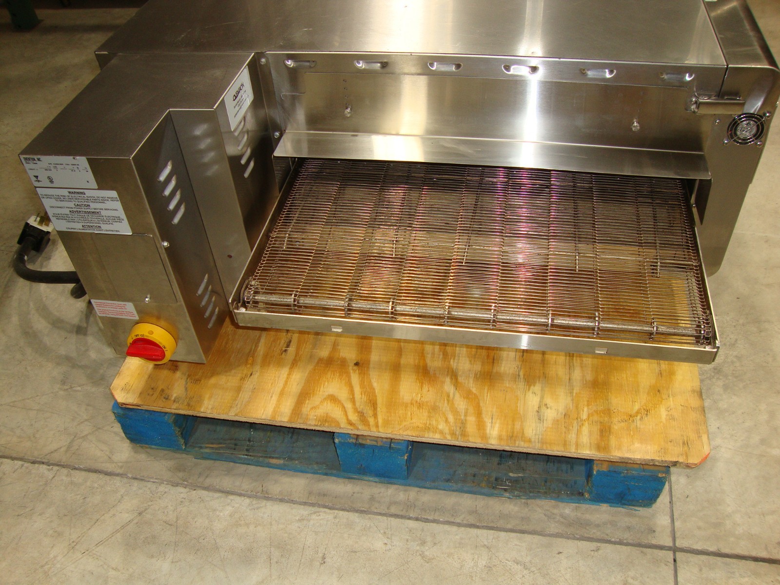 Ovention C2600 Ventless 26″ Electric Countertop Conveyor Pizza Oven