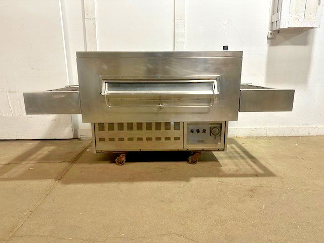 MIDDLEBY MARSHALL IS-350-1 NAT GAS 32″W 150,000 BTU CONVEYOR PIZZA OVEN