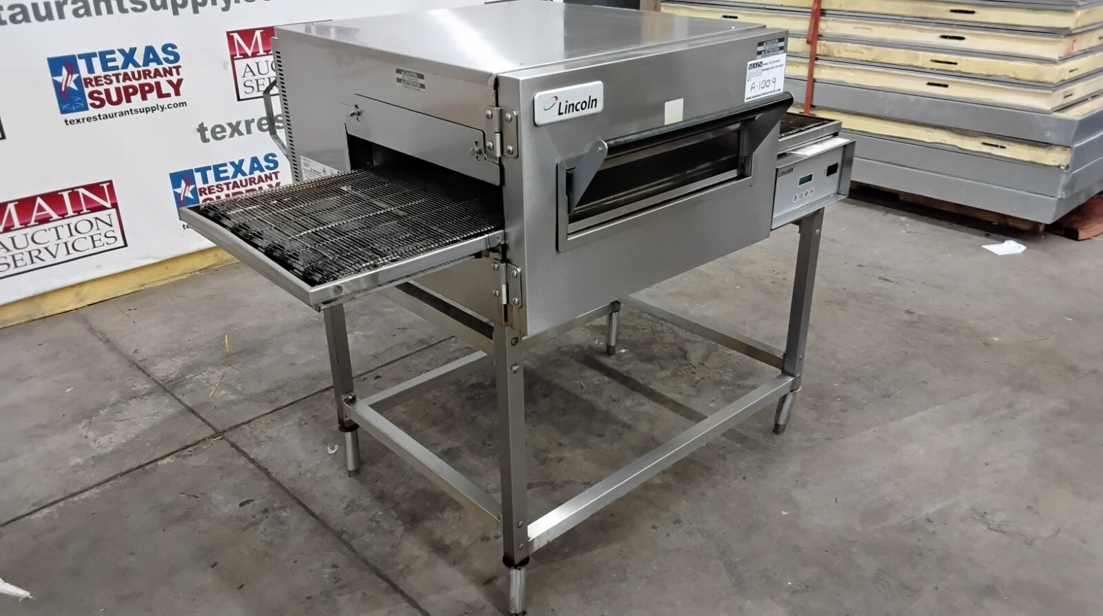 Lincoln Impinger 1116 Gas Conveyor Pizza Oven Nice and clean