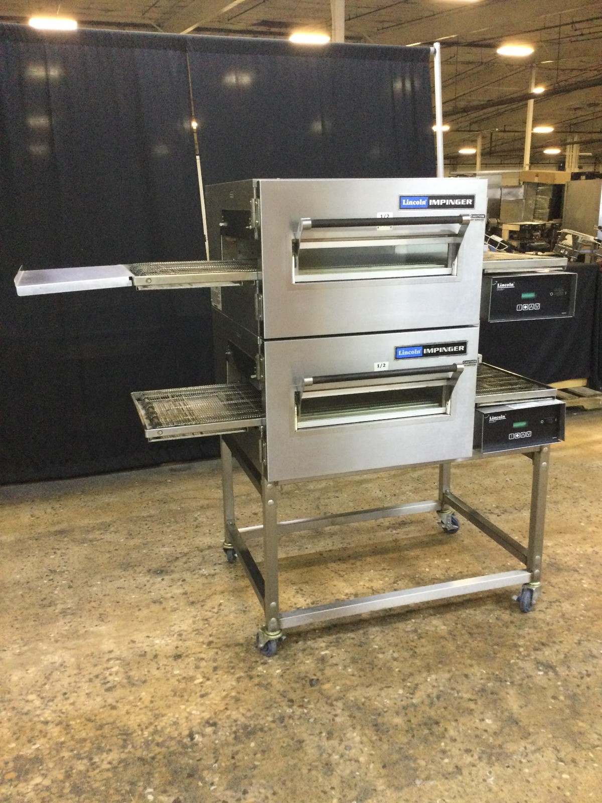 Lincoln Impinger 1116-080-A Gas Double Stack Conveyor Pizza Oven With Stand