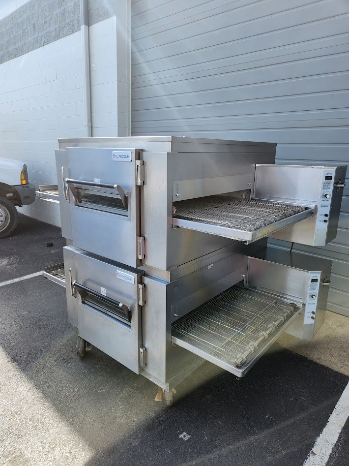 Lincoln Impinger 1450 Double Deck Gas Fired Conveyor Pizza Oven 32″