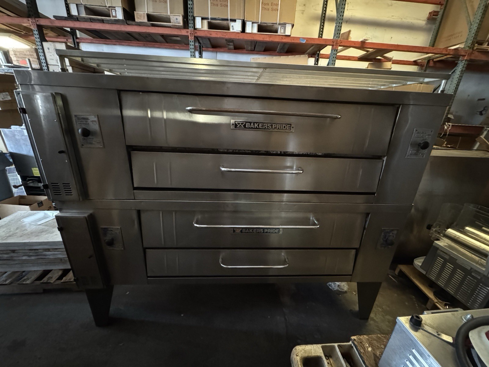 BAKERS PRIDE Y-600 DOUBLE DECK NAT GAS PIZZA OVENS 78″ W X 43″ D X 66″ H – Works