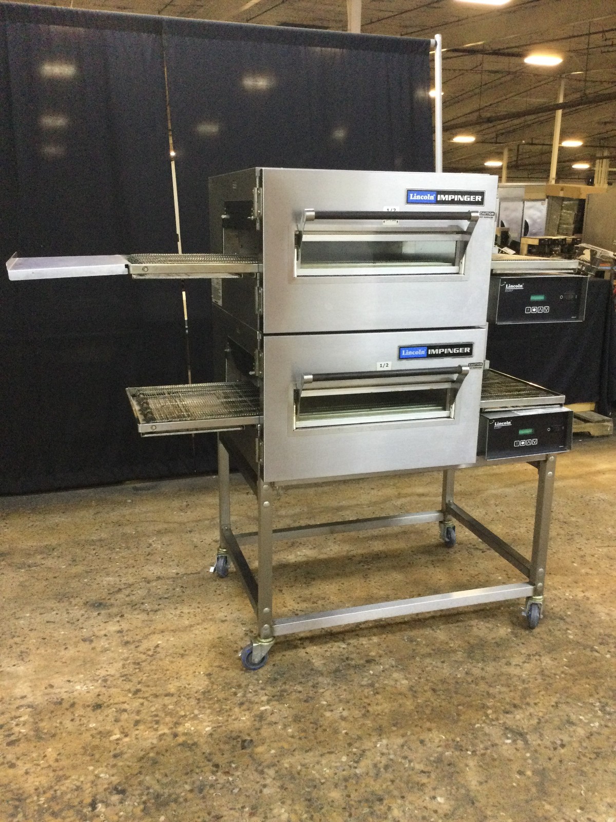 Lincoln Impinger 1116-080-A Gas Double Stack Conveyor Pizza Oven With Stand