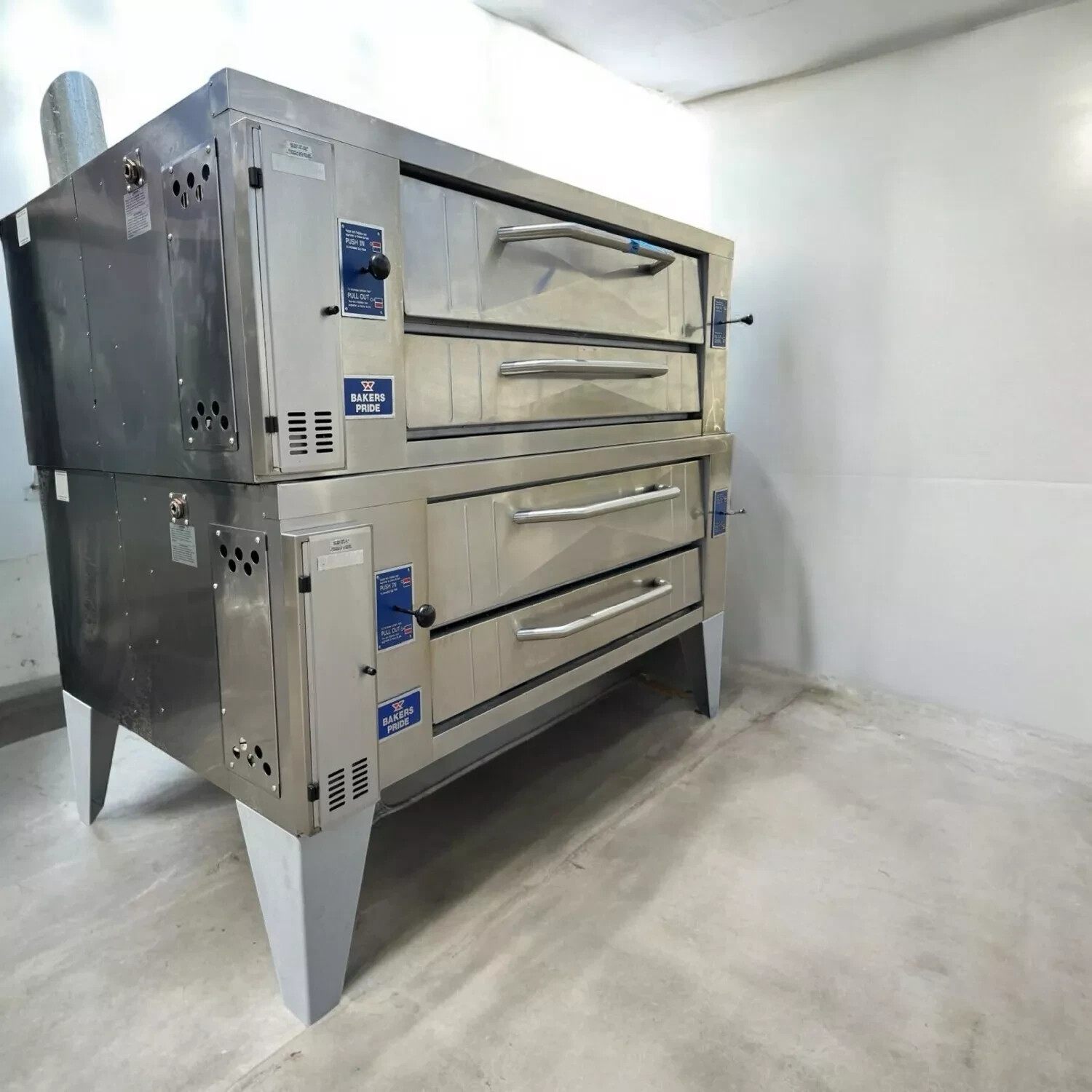 Baker’s Pride Y602 Double Deck Pizza Oven