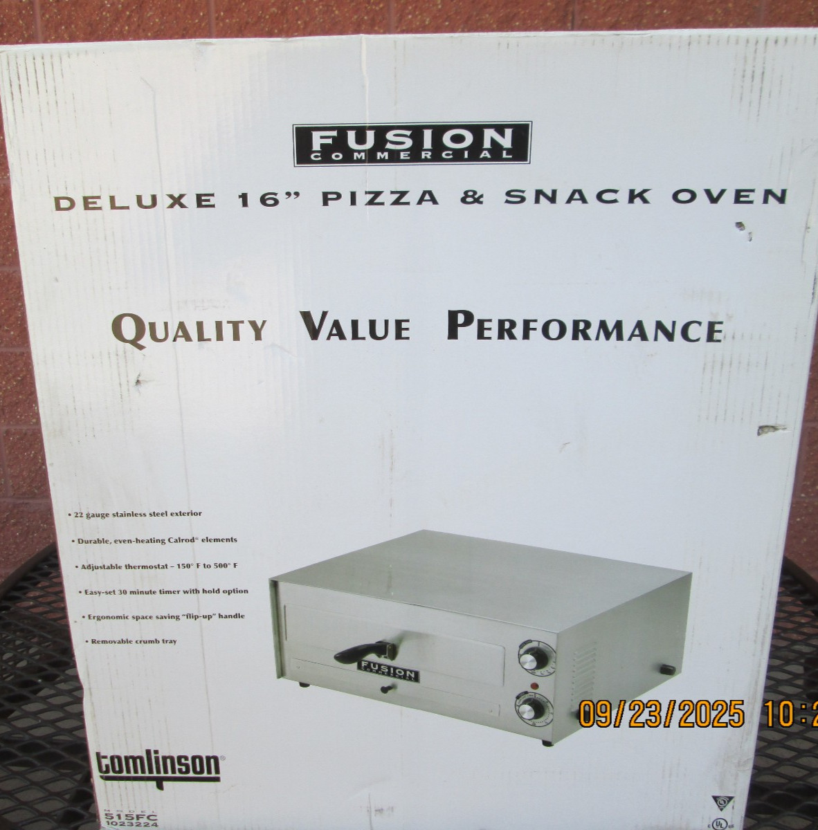 Fusion Commercial Tomlinson Deluxe 16″ Pizza Snack Oven 515FC
