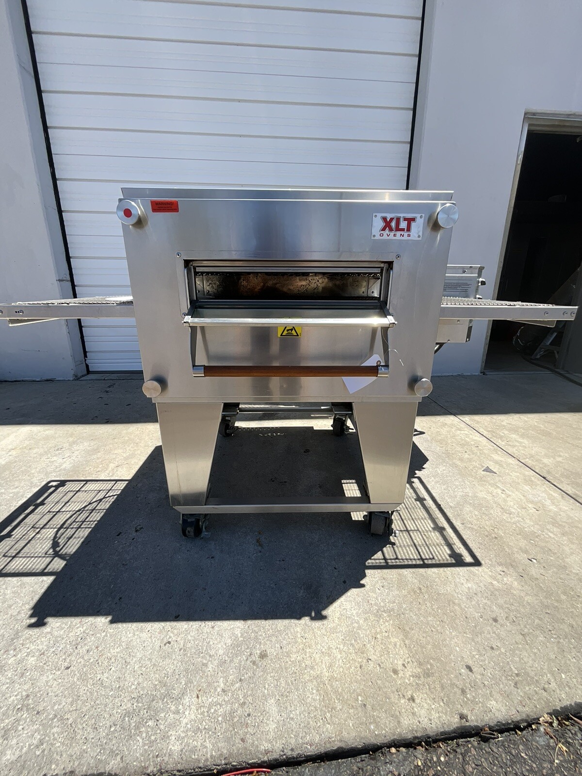 BOFI XLT 1832-EL SINGLE DECK CONVEYOR 208-3 phase PIZZA OVEN