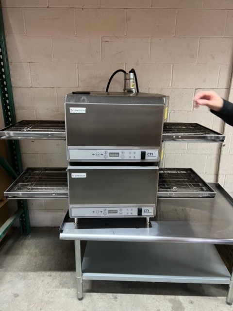 Lincoln V2500-4/1346 Ventless Digital Countertop Impinger® (DCTIV) Pizza Oven