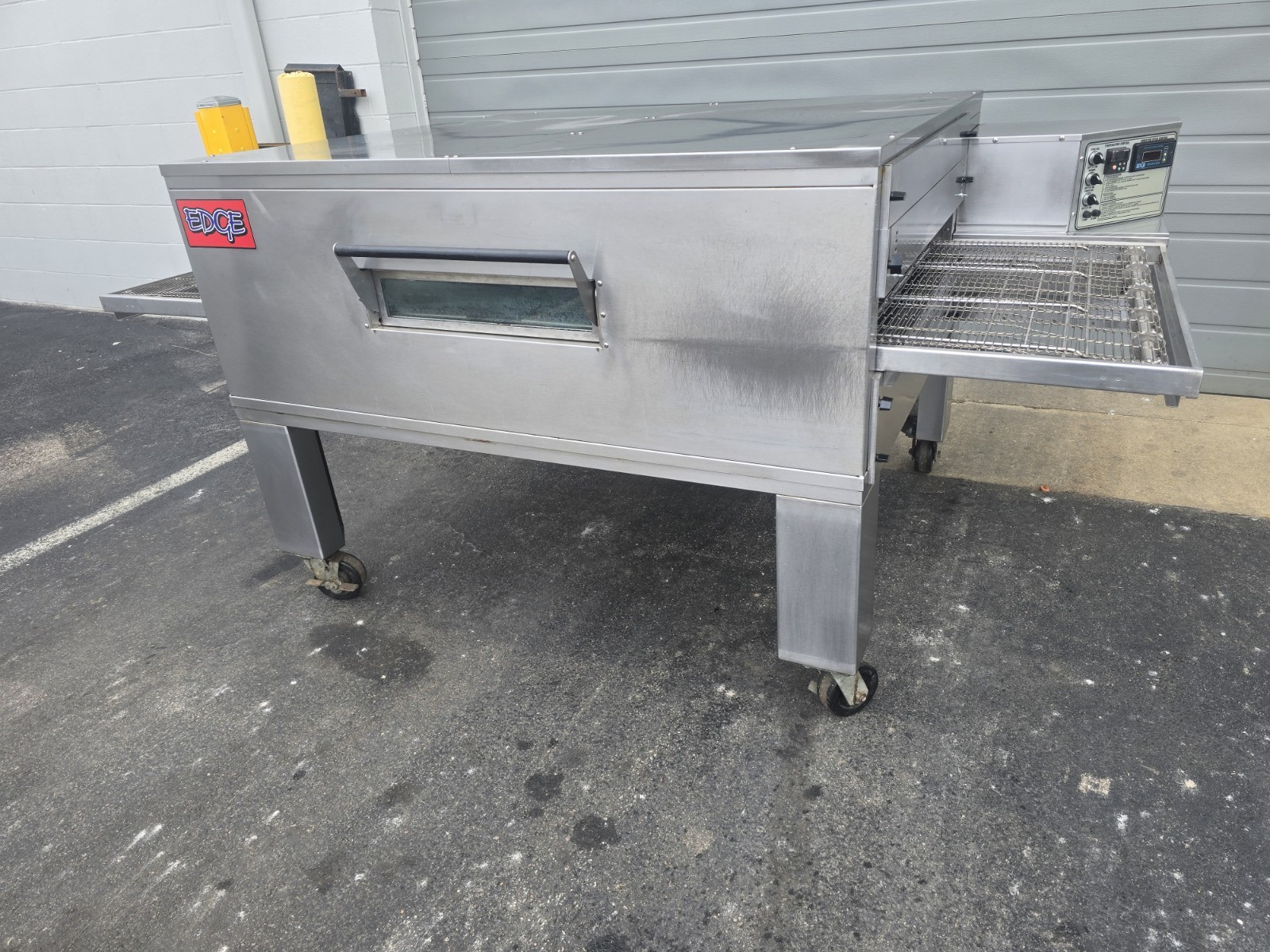 Edge 60 Single Deck Gas Fired Conveyor Pizza Oven 32″