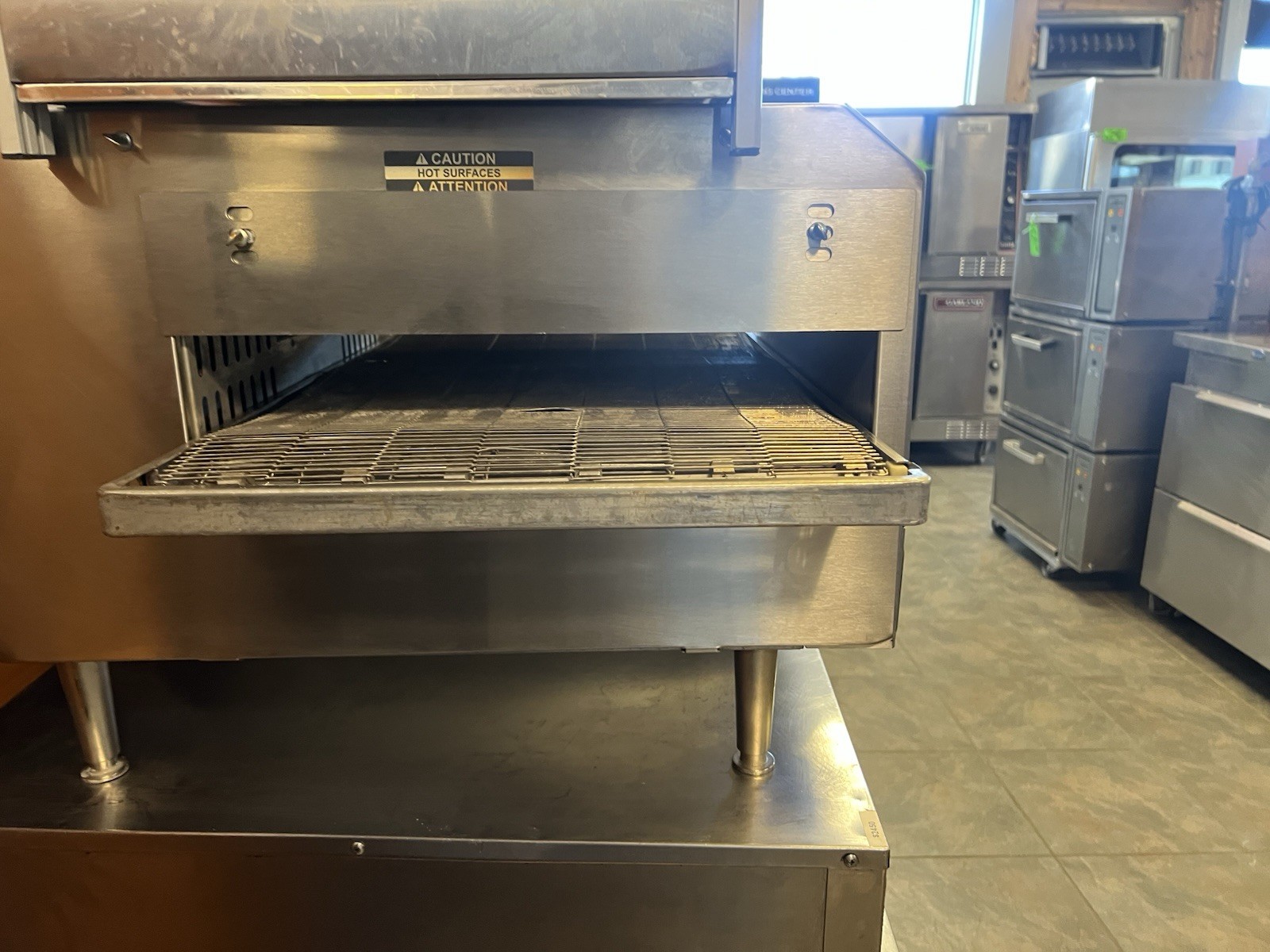 Lincoln 50″ Electric Countertop Ventless Conveyor Oven V2500