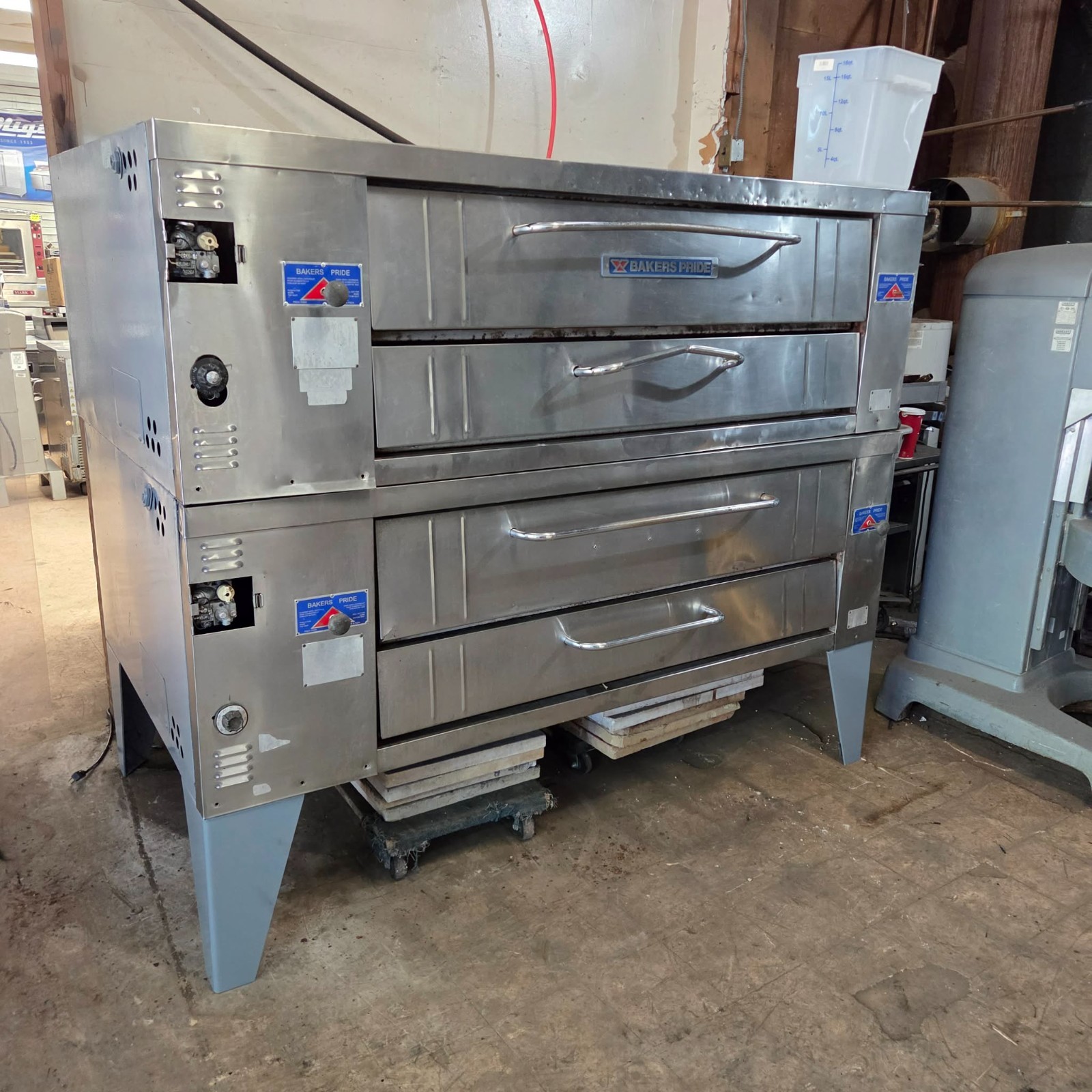 Bakers Pride Y-602 Natural Gas Double Deck Pizza Ovens