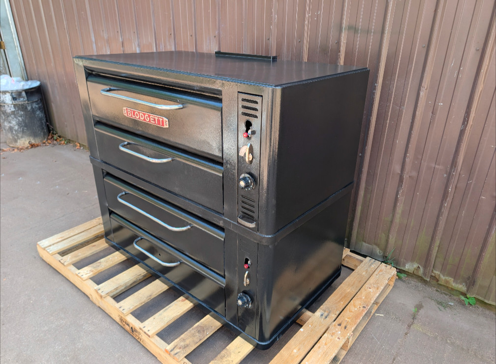 BLODGETT 911 NATURAL DECK GAS DOUBLE PIZZA OVENS WITH NEW STONE SPACE SAVER