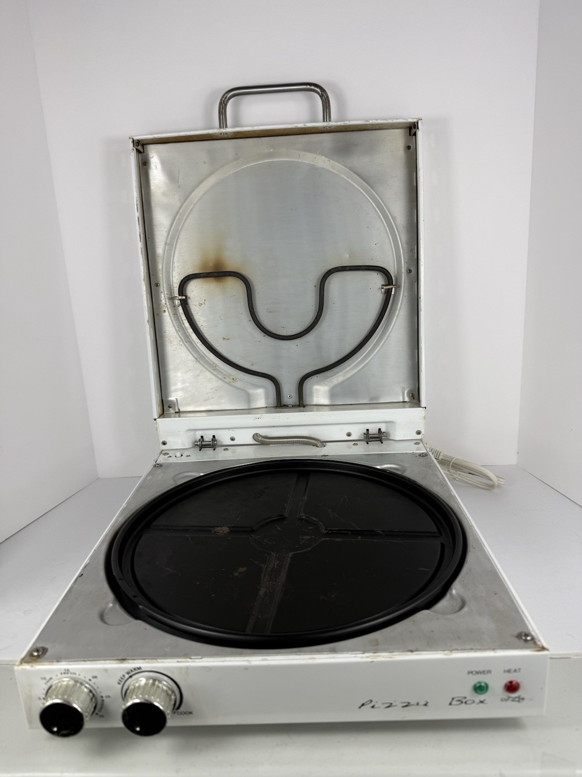 Cuizen Pizza Box Countertop Pizza Oven with 12″ Rotating Pan PIZ-4012