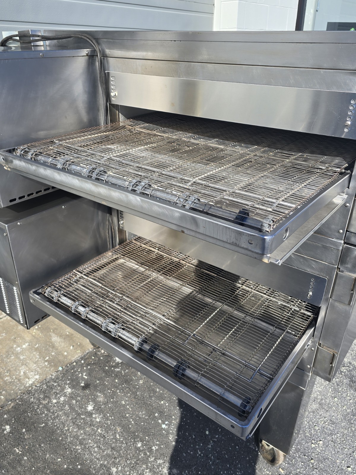 Lincoln Impinger 1600 Double Deck Gas Fired Conveyor Pizza Oven 32″