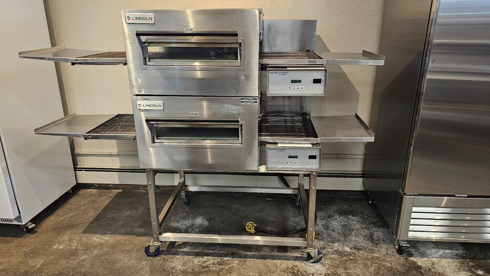 Lincoln 1132-000-U-KF005 Electric Impinger Conveyor Oven – 208v/3ph