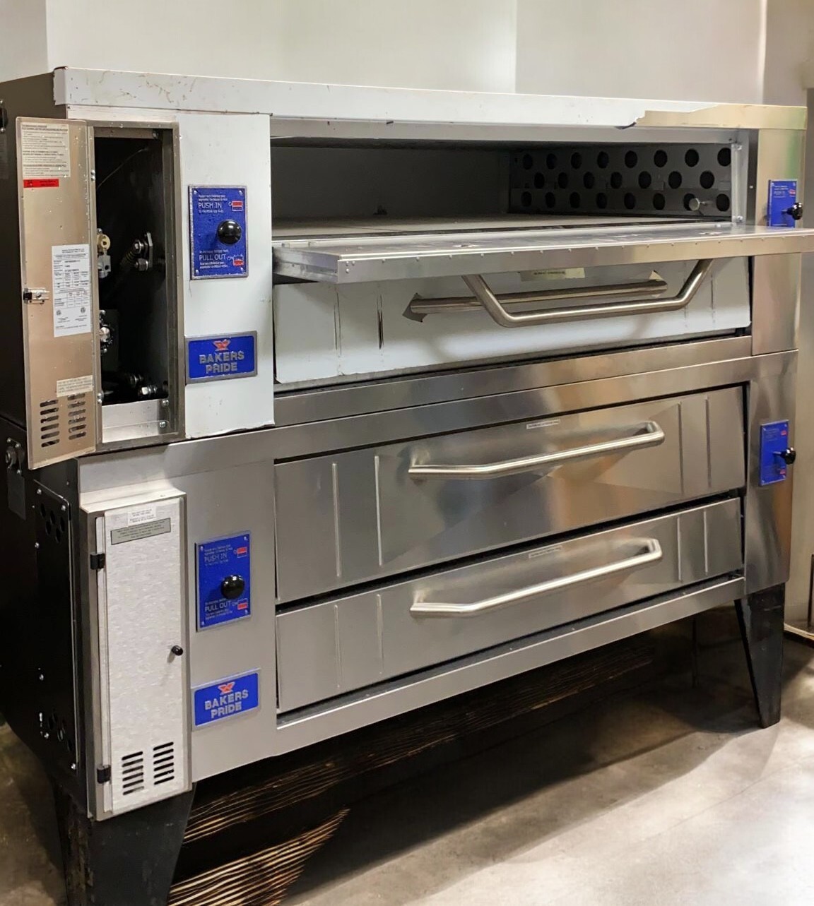 Baker’s Pride Y600 Double Deck Pizza Oven Refurbished