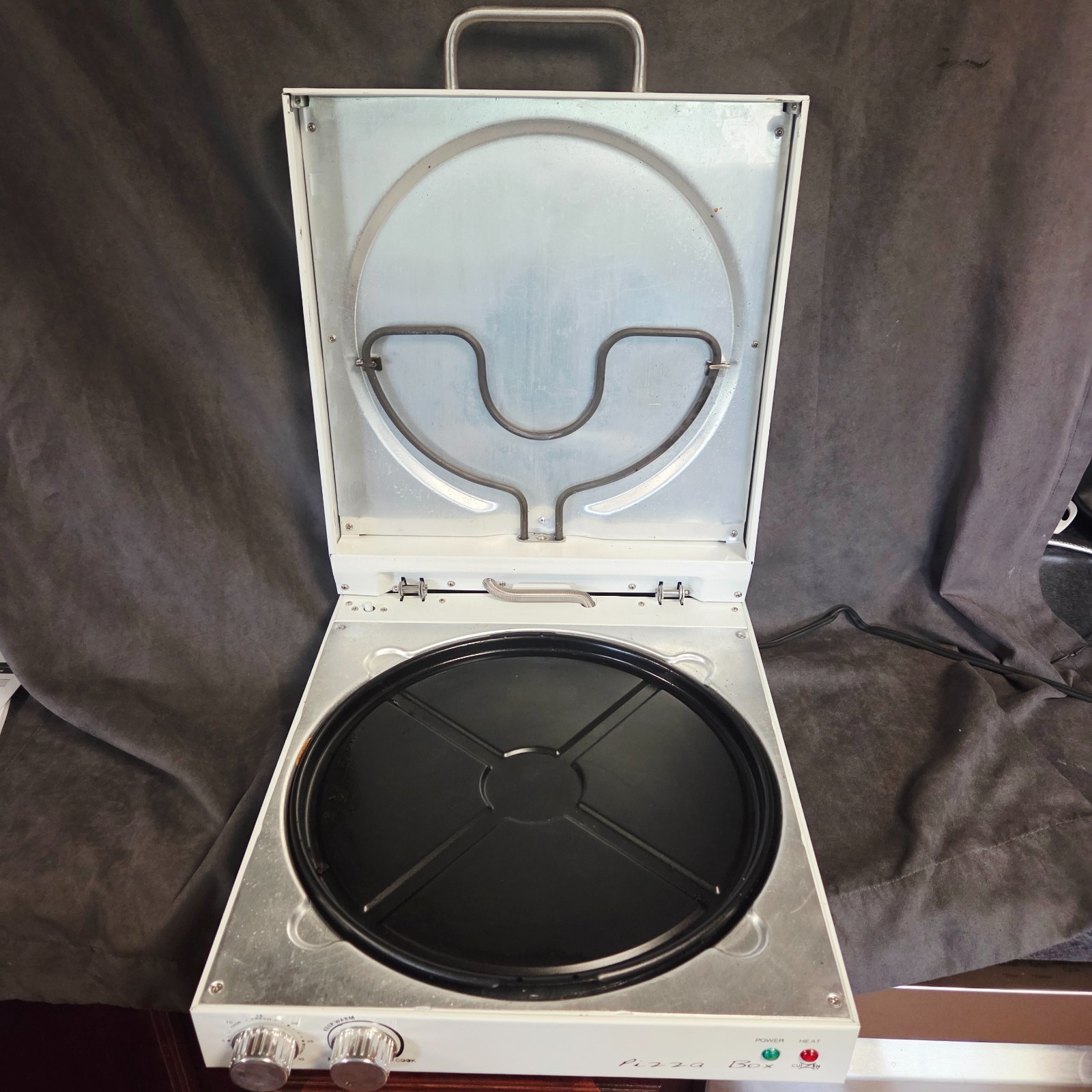 Cuizen Pizza Box Countertop Pizza Oven w 12″ Rotating Pan PIZ-4012 Tested Works