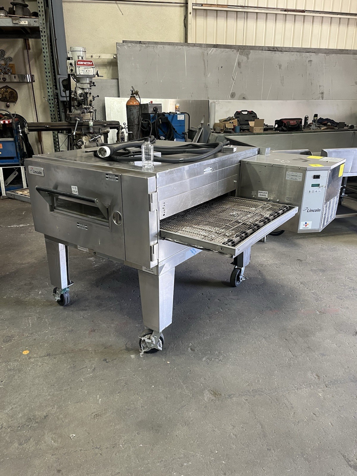 Lincoln Impinger 1622 Single Deck Gas Fired Conveyor Pizza Oven