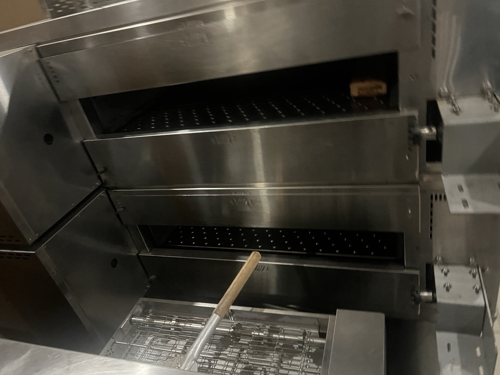 Middleby Marshall WOW! PS670G Double 32″ Conveyor Nat Gas Pizza Oven