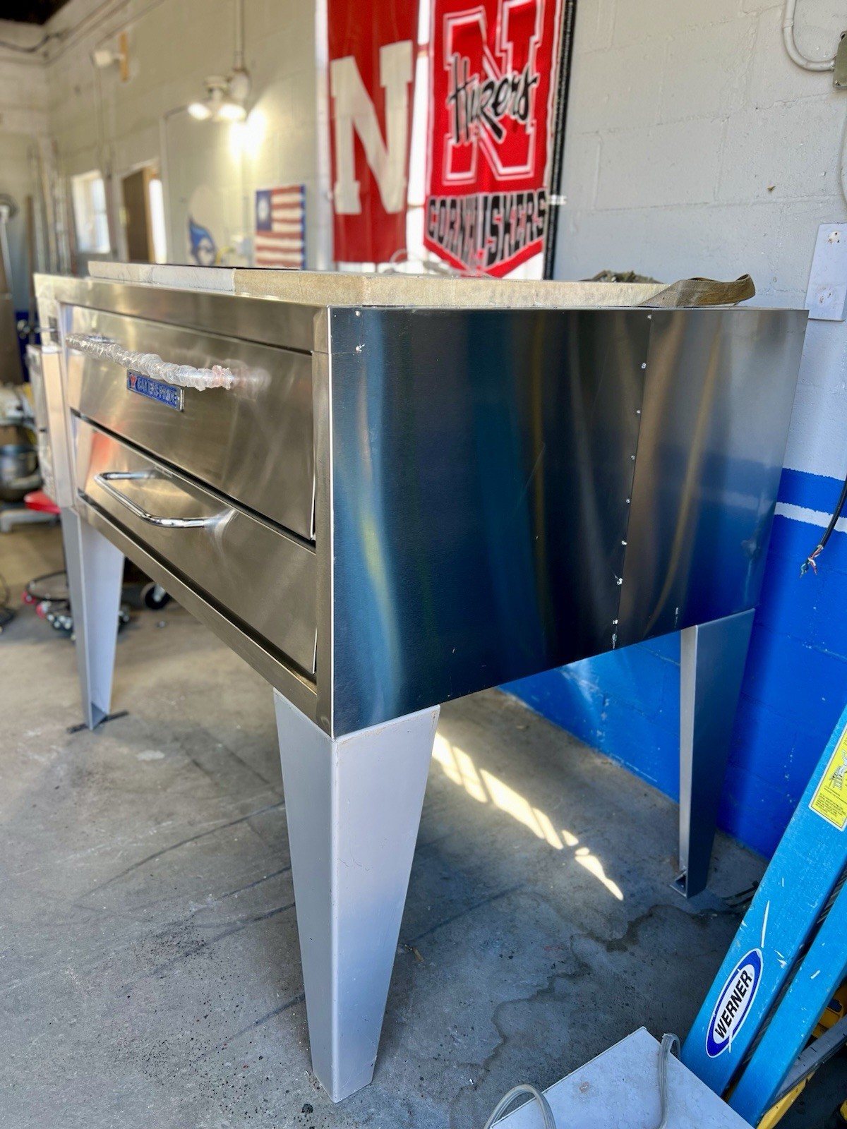 Bakers Pride 451 Natural Gas Pizza Deck Oven Single Deck 54″