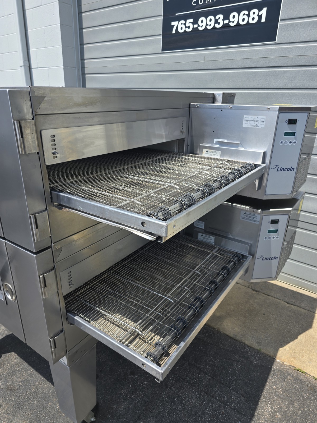 Lincoln Impinger 1600 Double Deck Gas Fired Conveyor Pizza Oven 32″