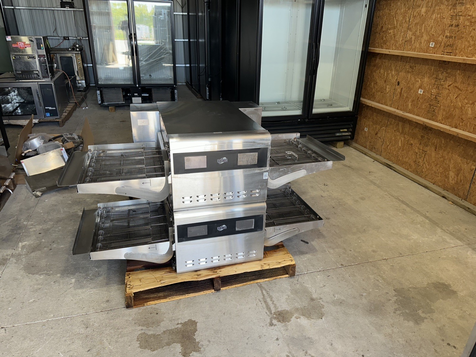 Ovention S2000 Ventless Conveyor Pizza Oven, 1 Phase