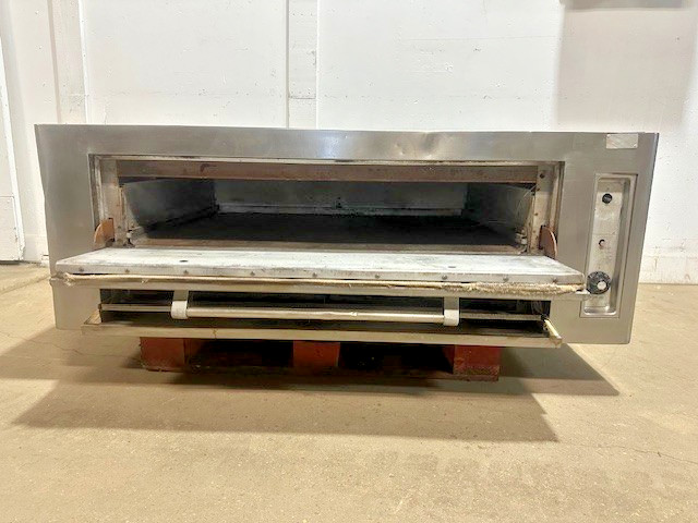 “VULCAN”H.D COMMERCIAL NATURAL GAS SINGLE DECK PIZZA OVEN