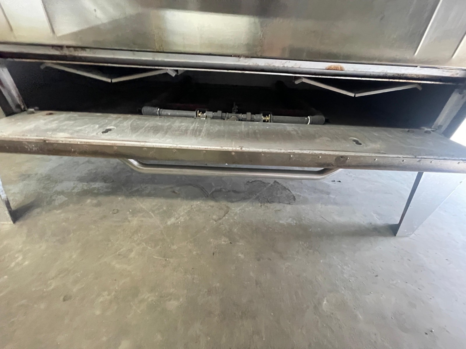 Bakers Pride Y-600 Double Deck Gas Pizza Oven – 0017