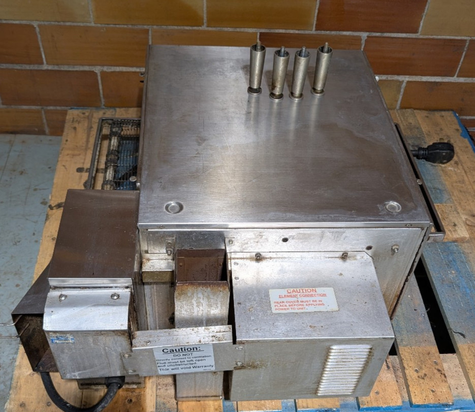 Lincoln Impinger Enodis 1301-4 Countertop Conveyorized Electric Pizza Oven