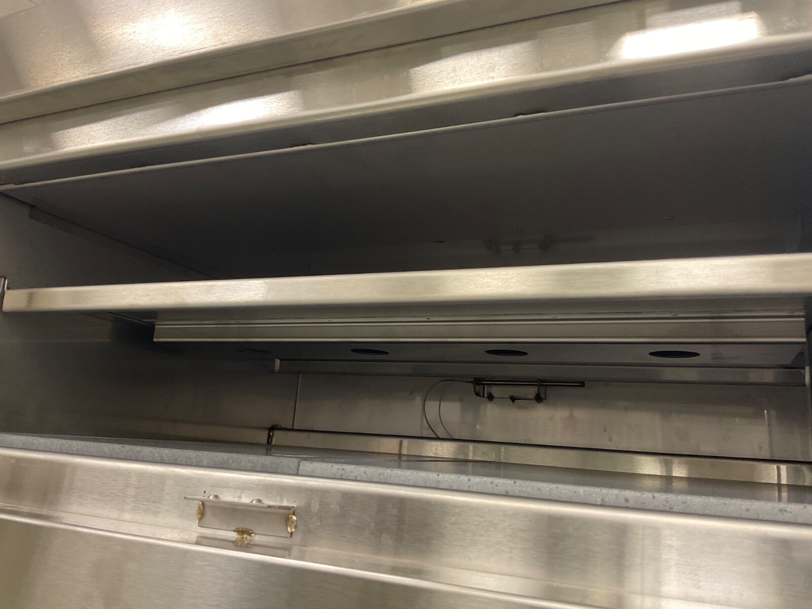 Mobile Pizza Oven Deck, LP
