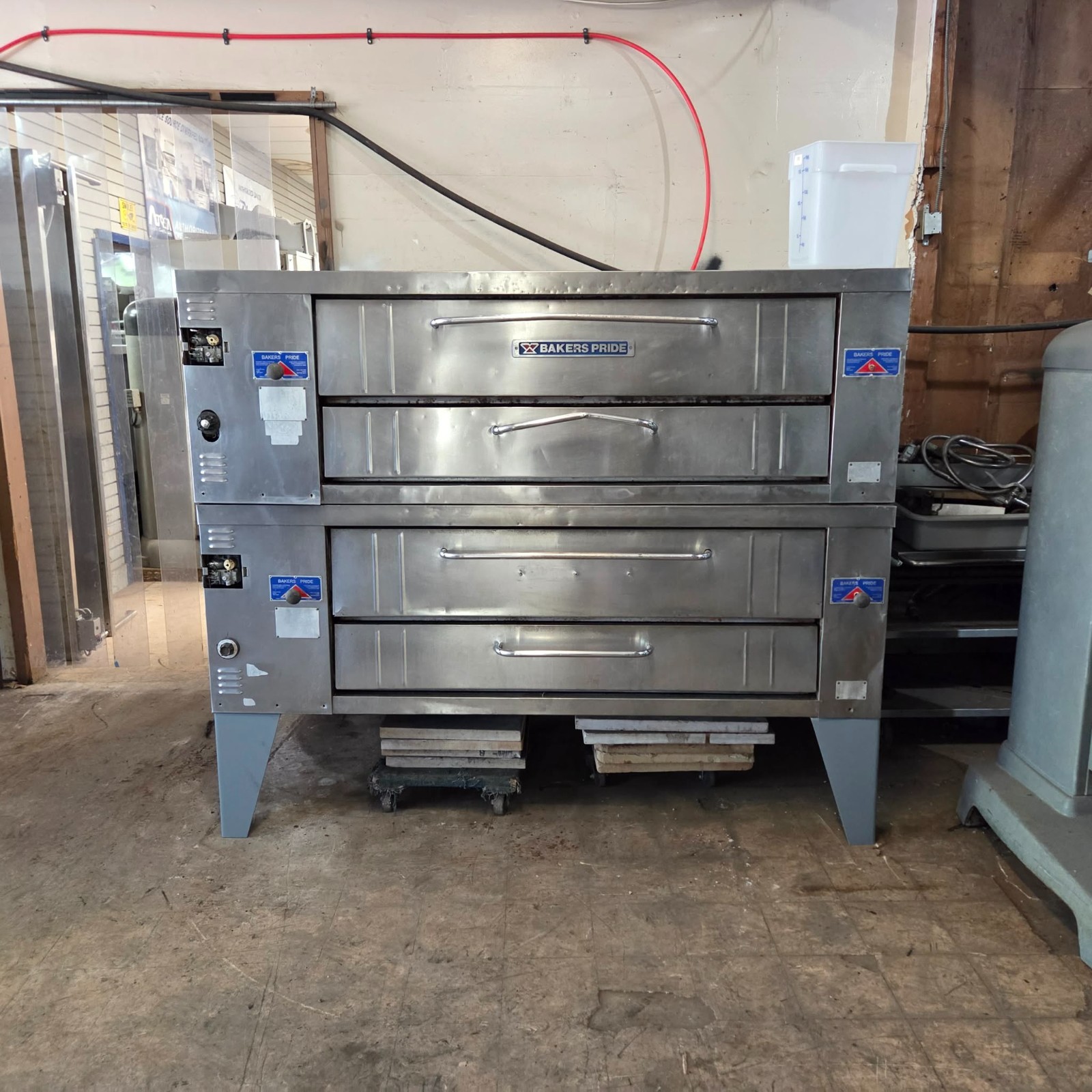 Bakers Pride Y-602 Natural Gas Double Deck Pizza Ovens