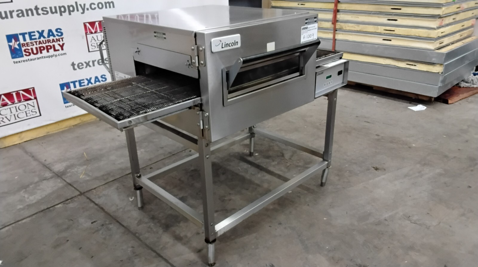 Lincoln Impinger 1116 Gas Conveyor Pizza Oven Nice and clean