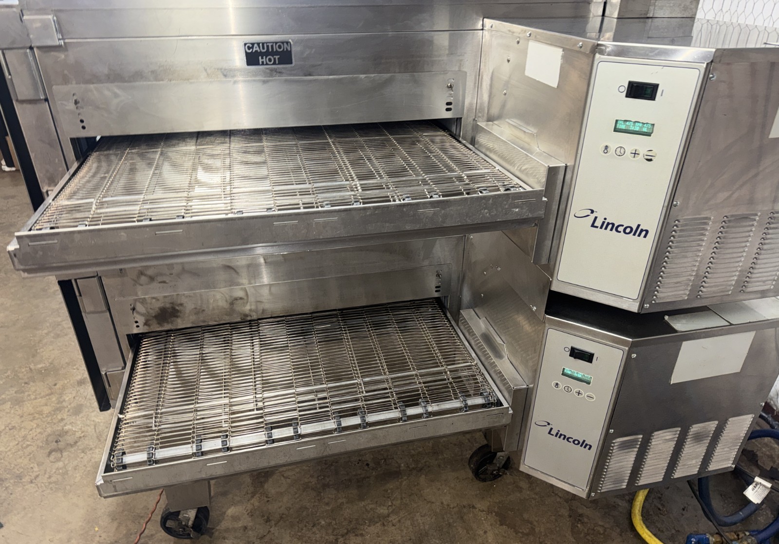 Lincoln Impinger 1600 gas Double Stack Conveyor Pizza Ovens ..Video