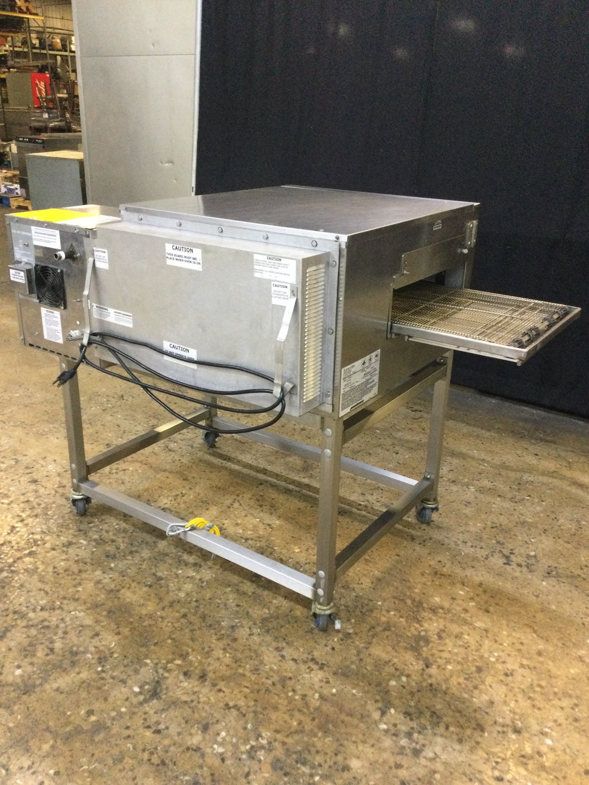 Lincoln Impinger 1116-080-8 Gas Conveyor Pizza Oven With Casters