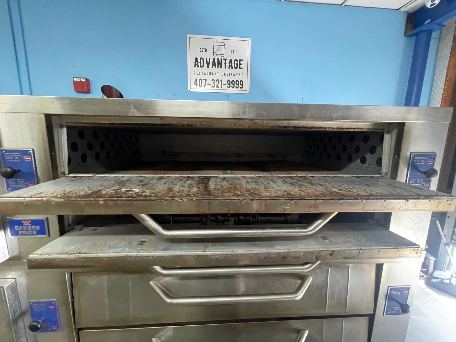 Bakers Pride Y-600 Double Deck Gas Pizza Oven – 0017