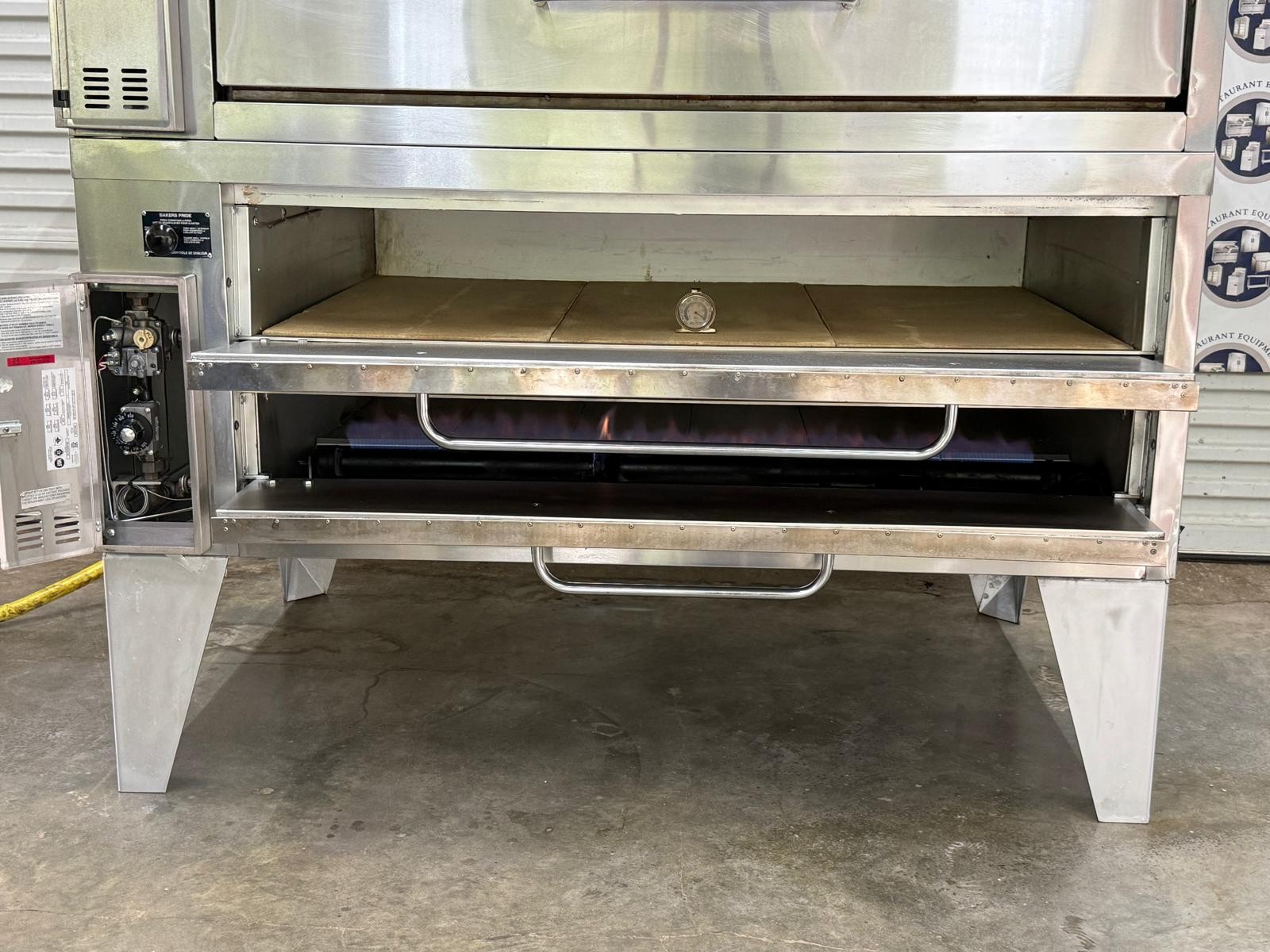 Bakers Pride Model 451 Double-Stack 2023 Gas Pizza Oven
