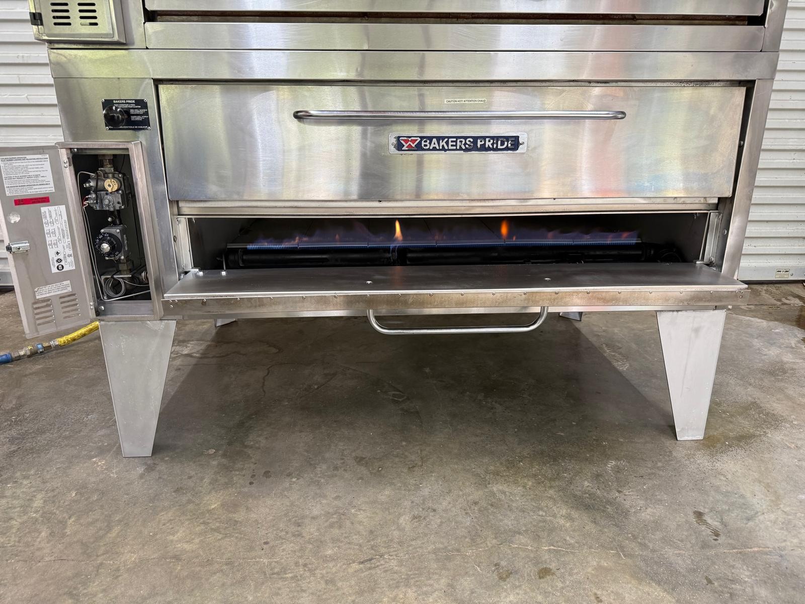 Bakers Pride Model 451 Double-Stack 2023 Gas Pizza Oven