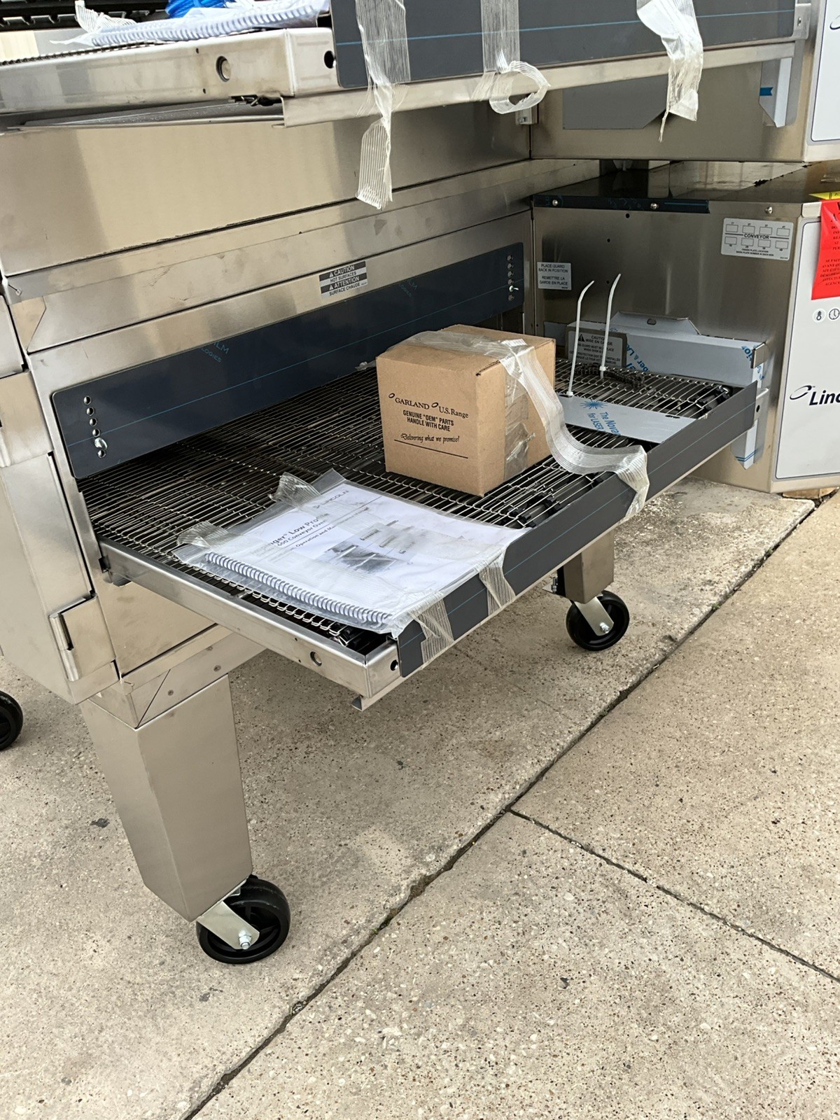 Lincoln Impinger gas Double stack low profile 1600-000-U-K3025 conveyor oven