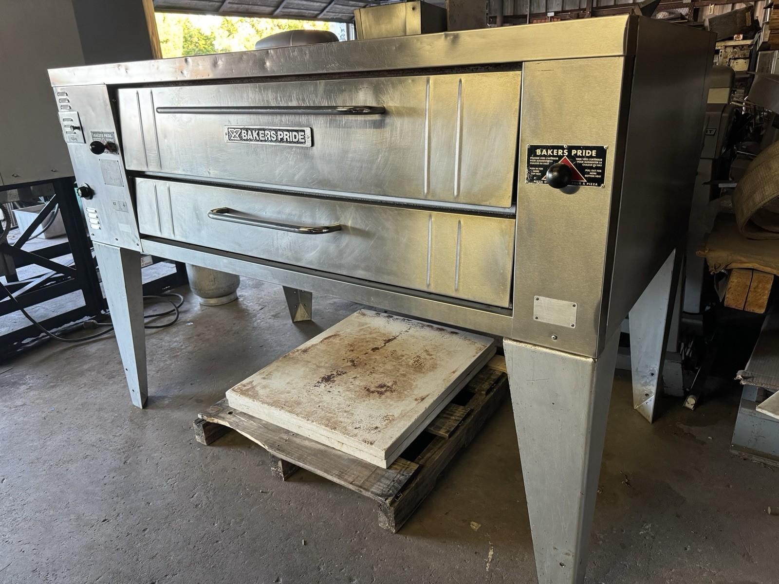 BAKERS PRIDE Y600 COMMERCIAL 78″ PIZZA DECK GAS OVEN
