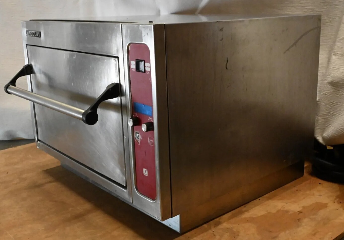 Blodgett Pizza Oven Single Deck/Door Model 1415 208V
