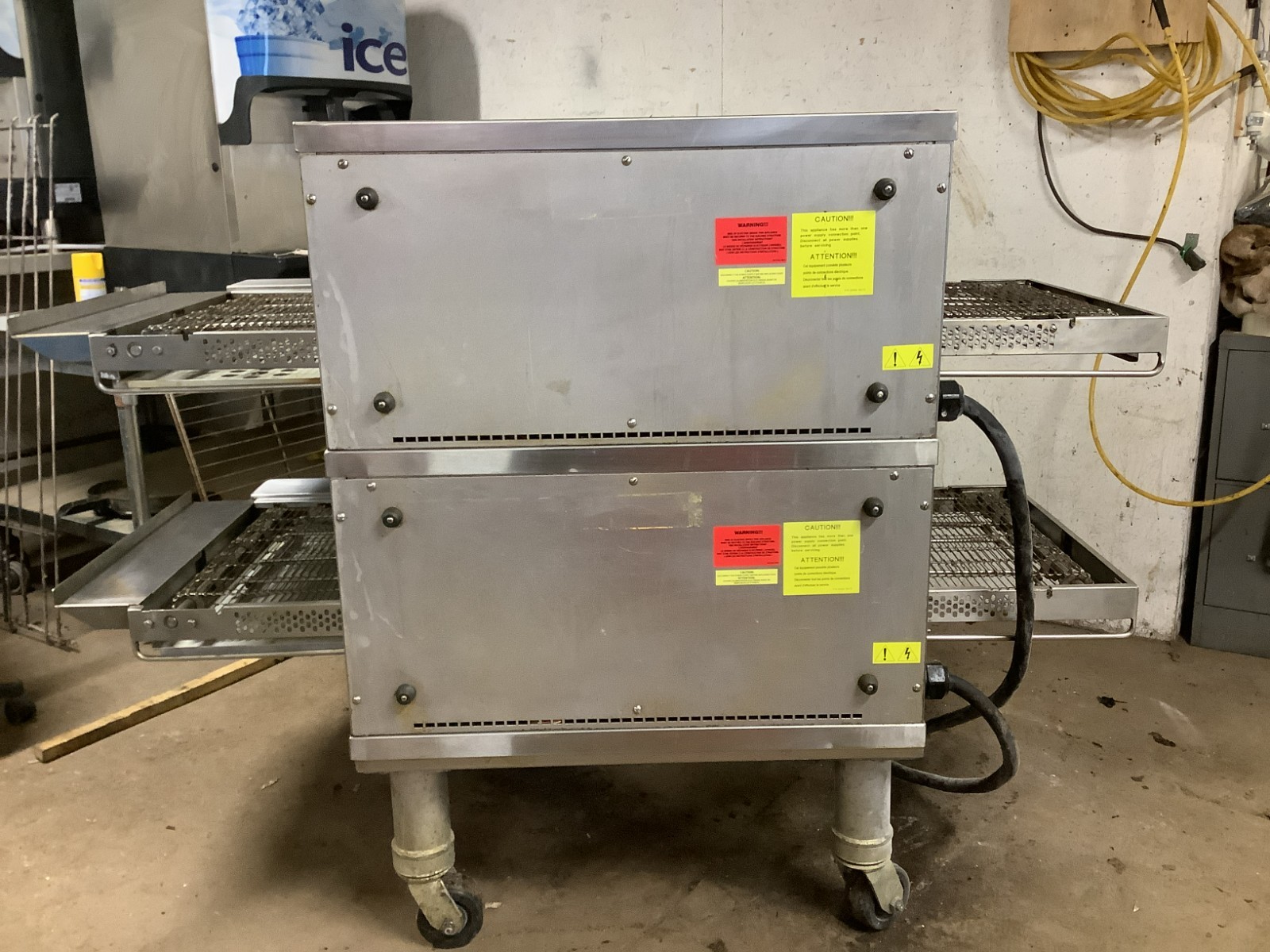 Conveyor Oven Middleby Marshall DZ33T 2022 Double Stack SINGLE Phase 208V TESTED