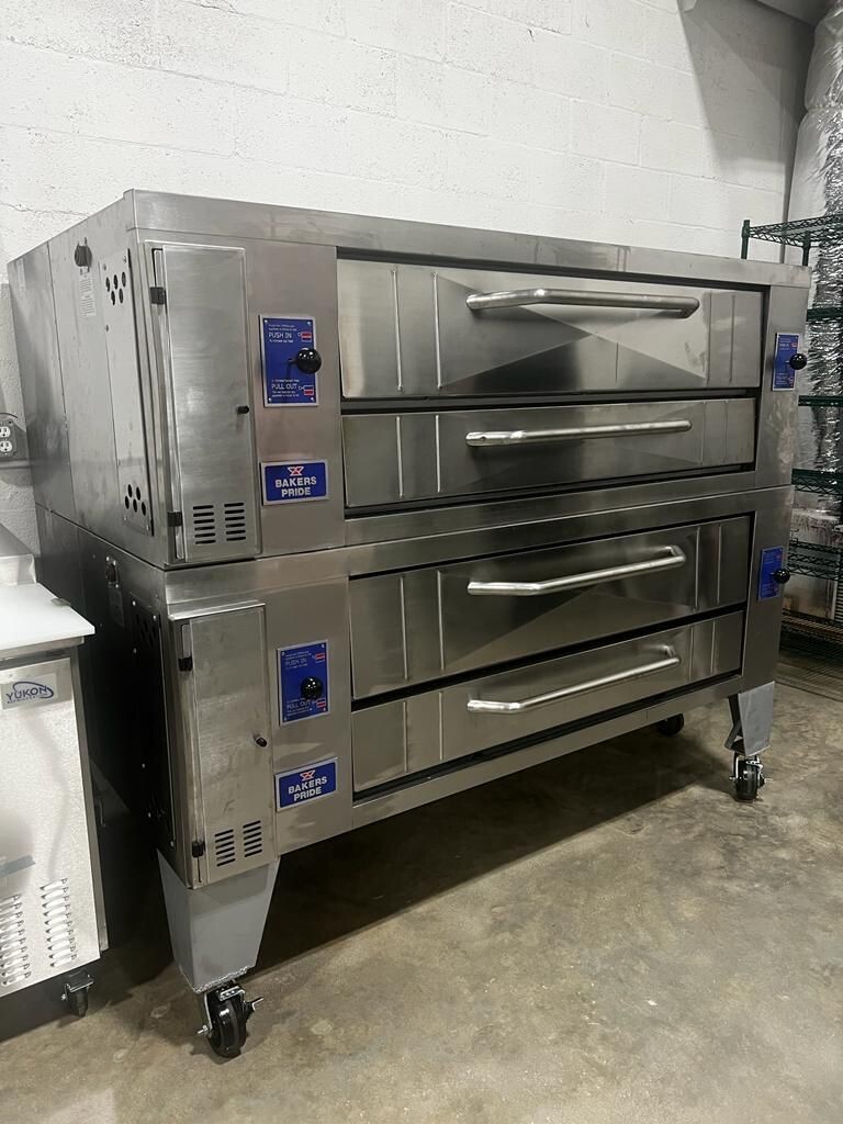 Baker’s Pride Y602 Double Deck Pizza Oven