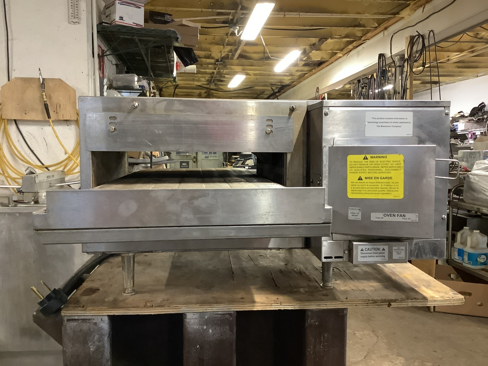 Conveyor Pizza Oven Lincoln 2501 SINGLE PHASE 208V 16″ wide belt Tested