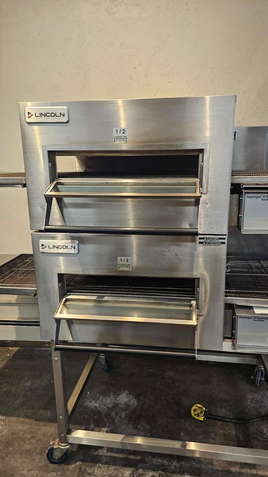 Lincoln 1132-000-U-KF005 Electric Impinger Conveyor Oven – 208v/3ph
