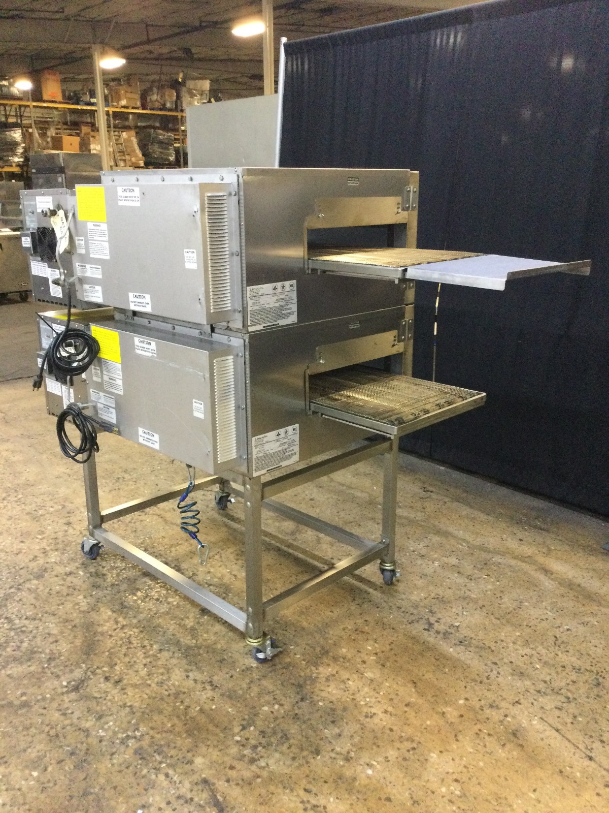 Lincoln Impinger 1116-080-A Gas Double Stack Conveyor Pizza Oven With Stand