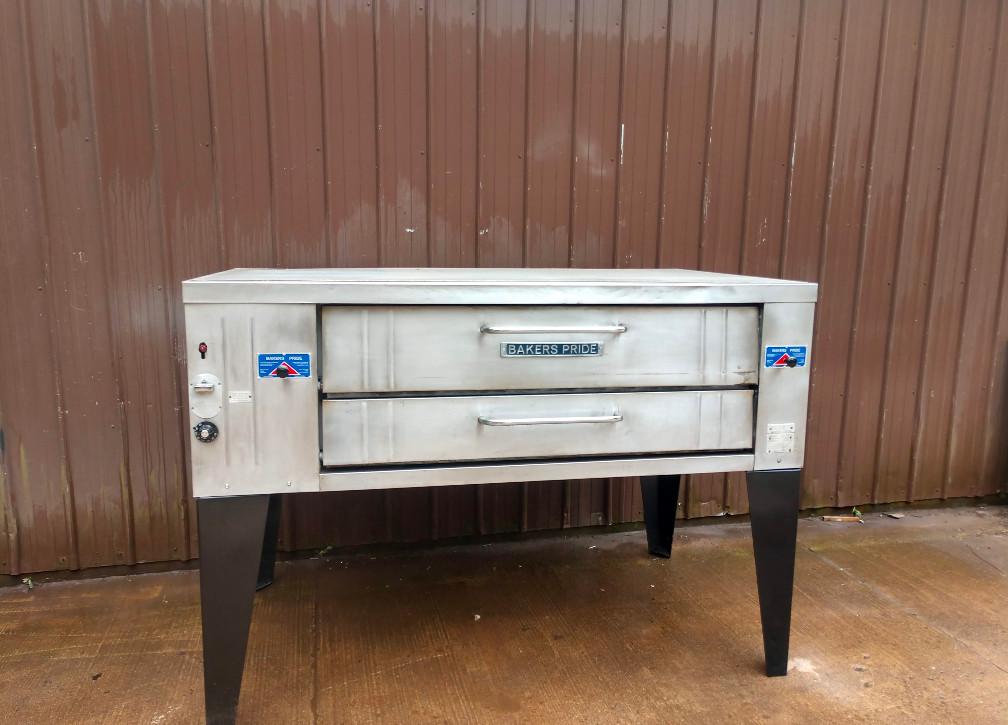 BAKERS PRIDE Y600 NATURAL DECK GAS DOUBLE PIZZA OVEN NEW STONES