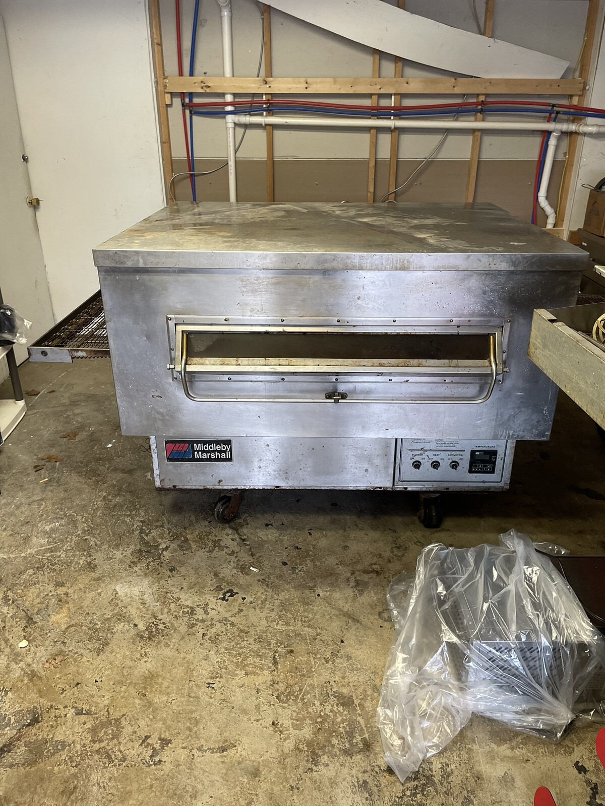 PS360 Gas Conveyer Oven. Good Condition And Works Great.