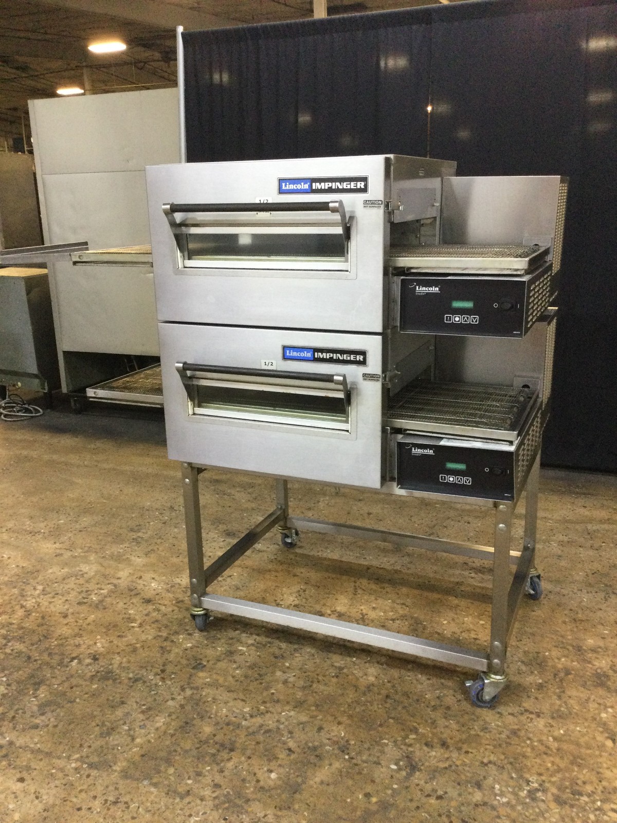 Lincoln Impinger 1116-080-A Gas Double Stack Conveyor Pizza Oven With Stand