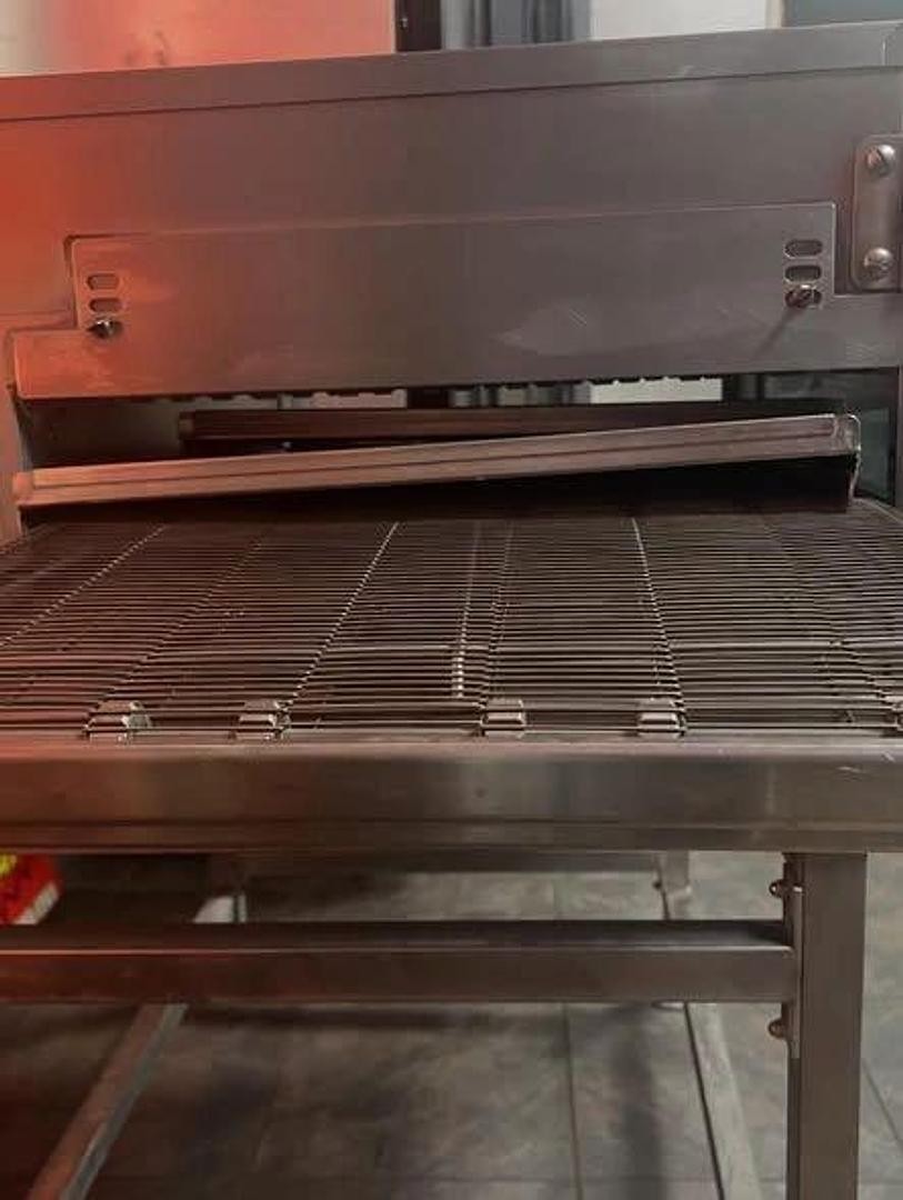 Lincoln 1116-000-U 56” Gas Impinger Conveyor Oven – Natural Gas