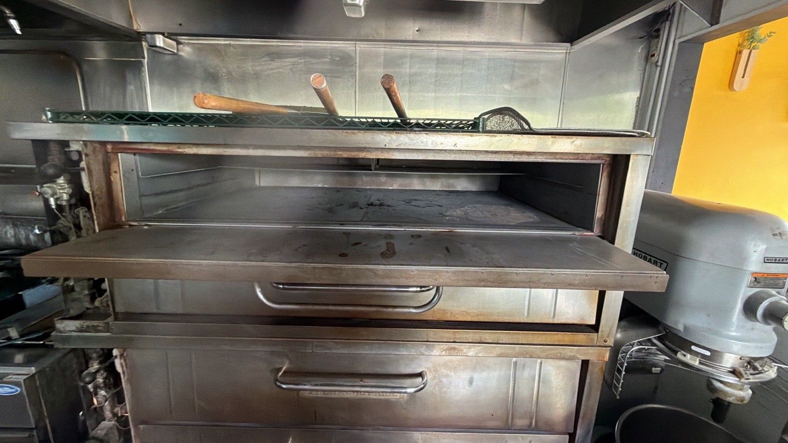 Bakers Pride Y600 Double Deck Natural Gas Stackable Pizza Deck Oven